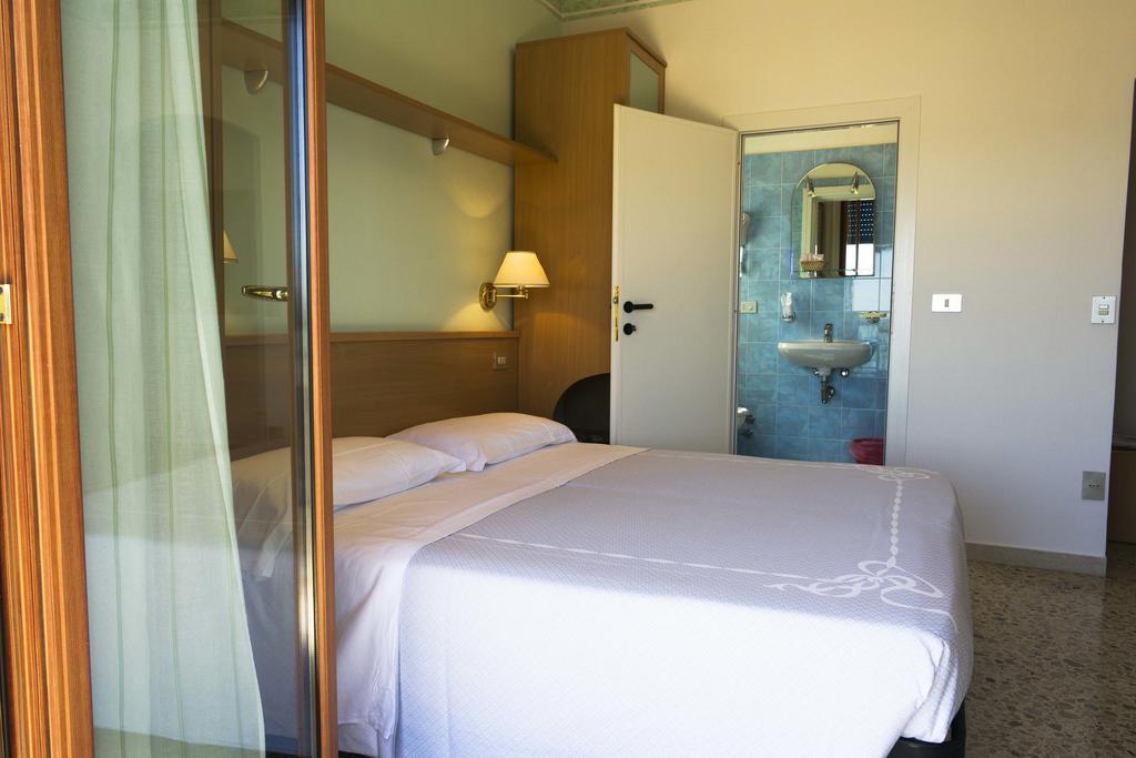 Hotel Madison San Benedetto del Tronto Zewnętrze zdjęcie